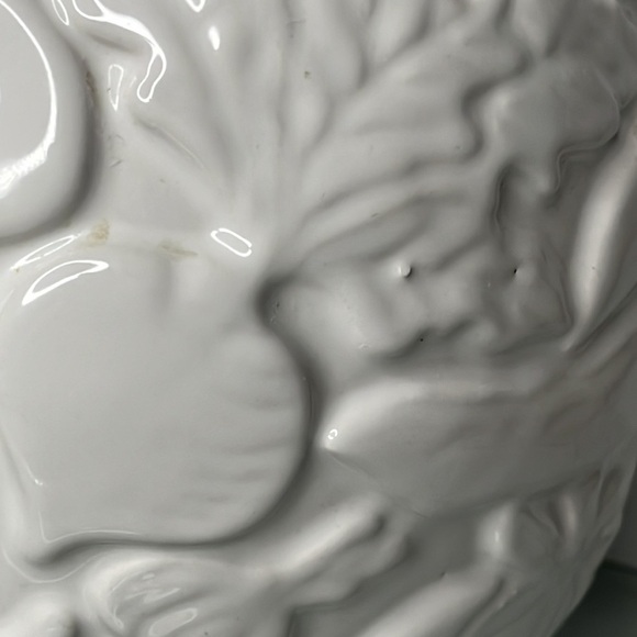 Porta White Embossed Cookie‎ Jar with Mushroom Lid Stoneware Made in Portugal - Picture 14 of 15